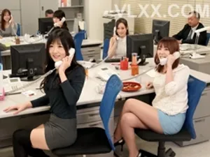 Lén loạn luân cùng chị dâu bím không lông